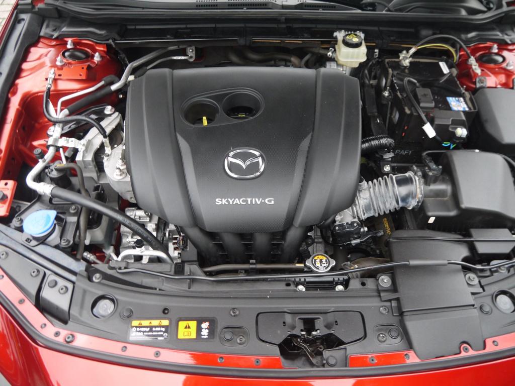 Mazda 3 2.0 e-skyactiv-g m hybrid 122 luxury|rijklaar|trekhaak