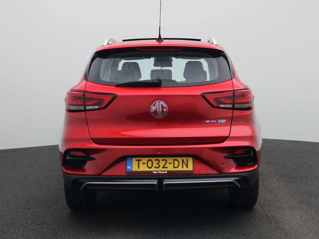 MG Zs Ev long range luxury 70 kwh | leder | panoramadak | led koplampen | 3