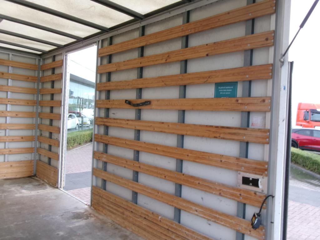 Iveco Daily 35c13 3-zits bakwagen + laadklep euro-5