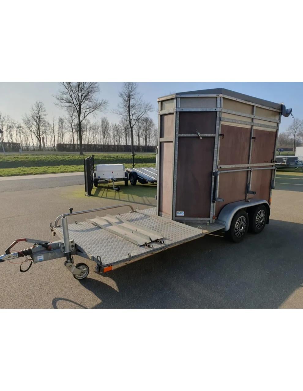 Koetstrailer ponytrailer 1500kg 250x125x230cm