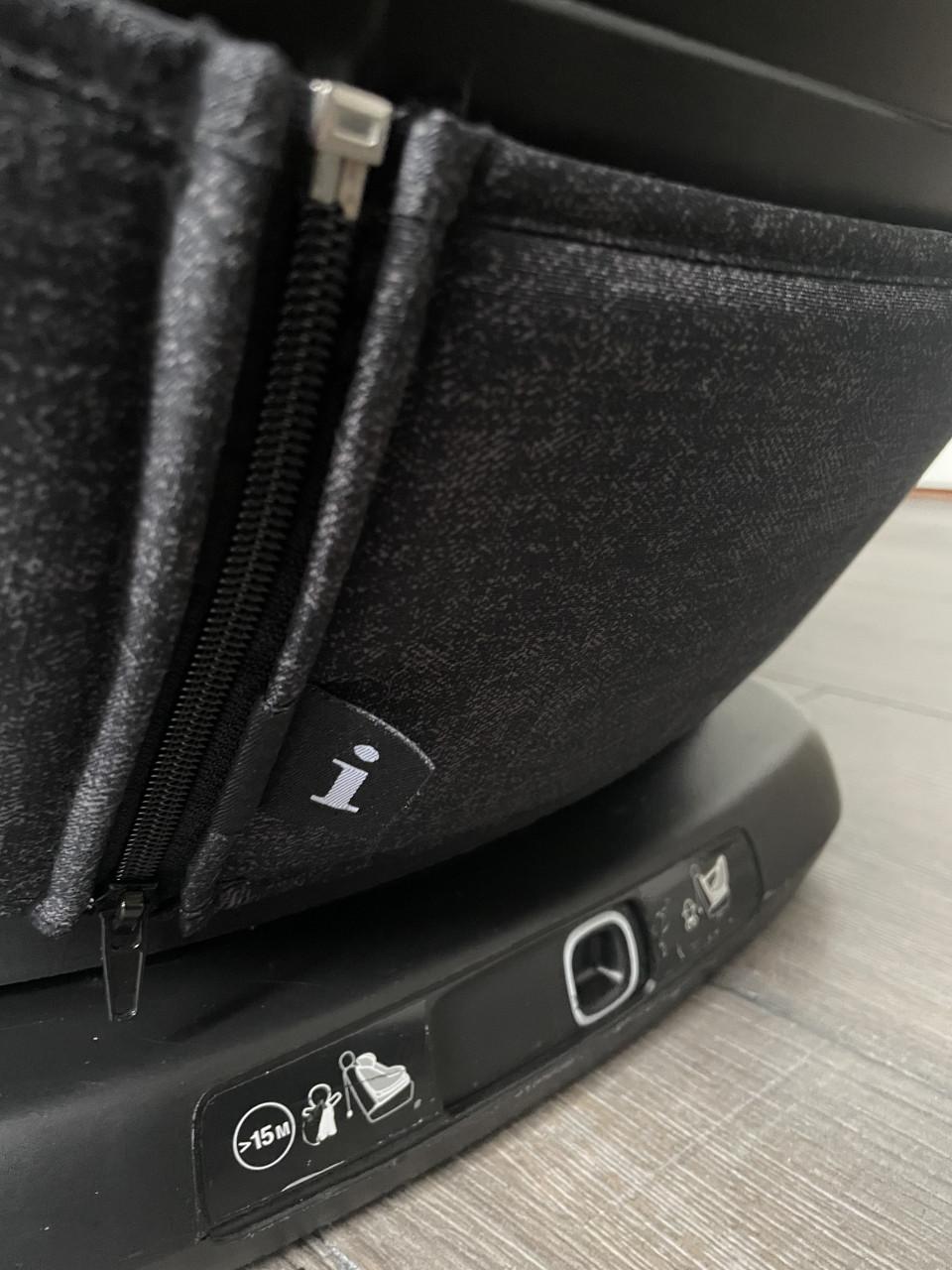 Maxi-Cosi AxissFix Air met geïntegreerde airbags