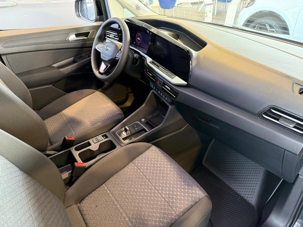 Ford Transit Connect 1.5 ecoboost phev l2 limited 17'' lmv | acc | apple ca