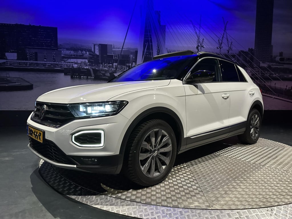 Volkswagen T-roc 1.5 tsi sport *pano*acc*camera*