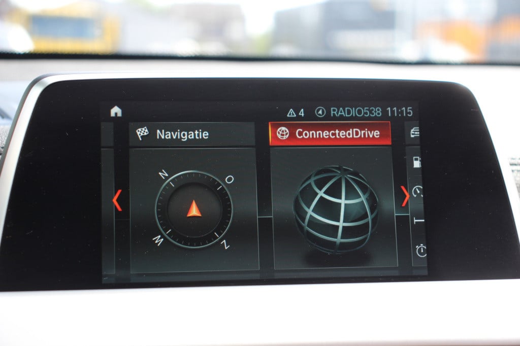 BMW X2 sdrive18i executive | leder | achteruitrijcamera | navi |