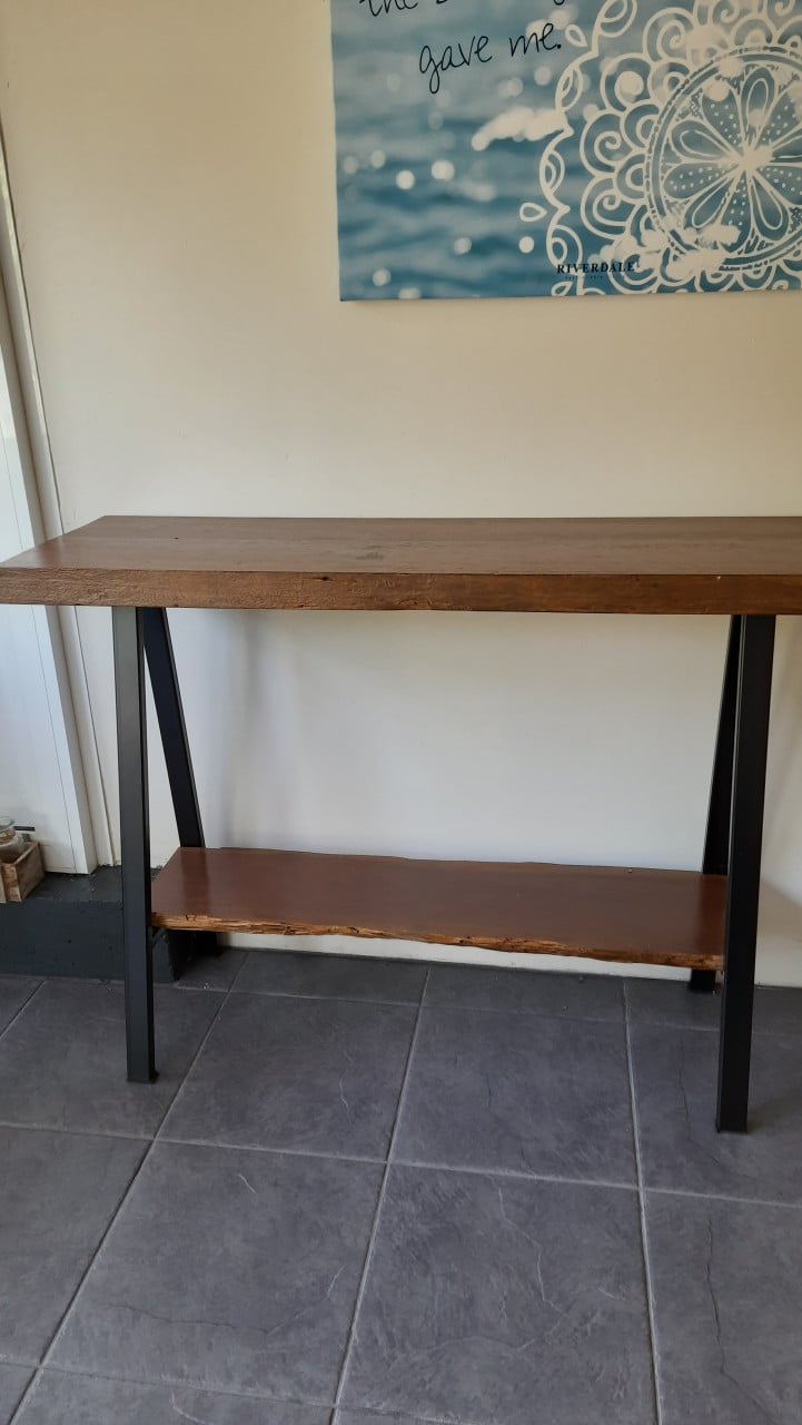 Sidetable