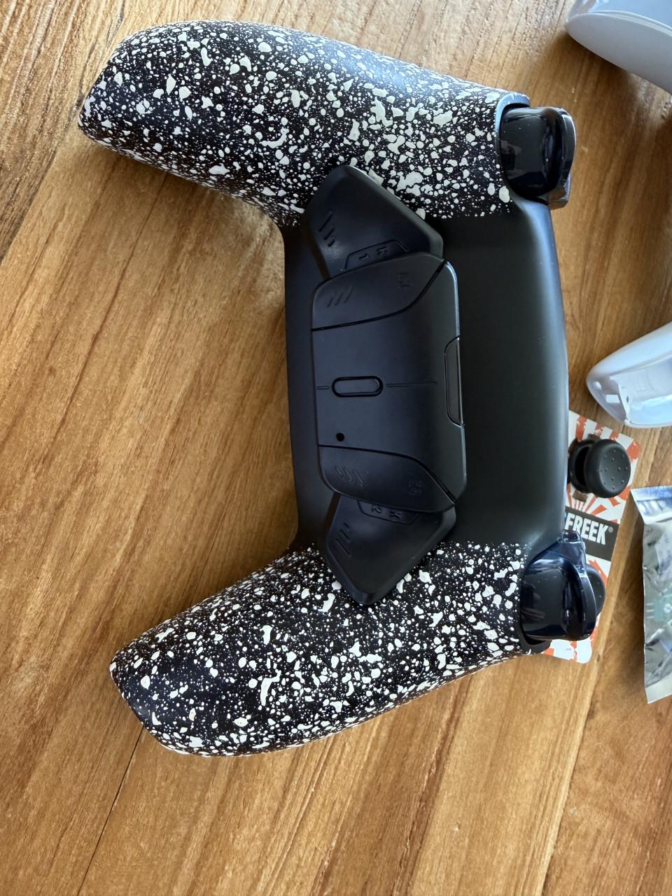 Custom PS5 controller met (4) backpaddles en custom sticks