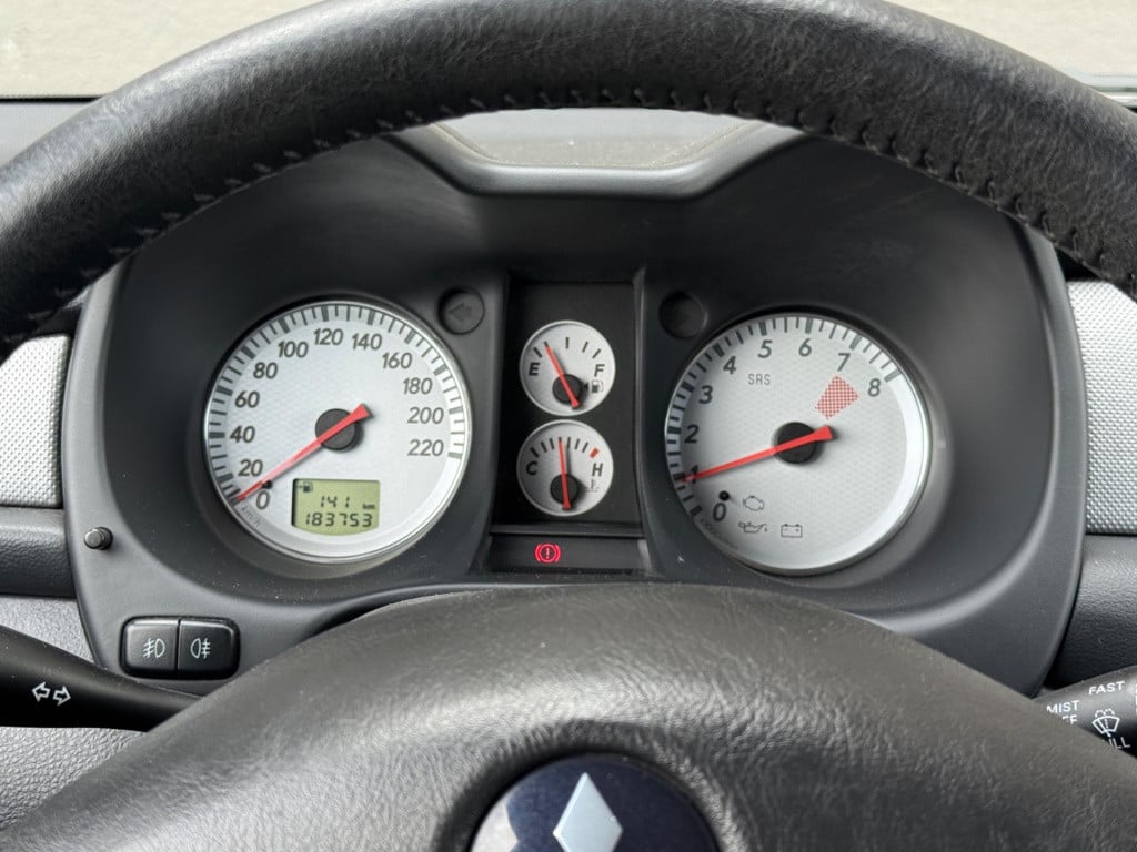 Mitsubishi Outlander 2.0 invite+