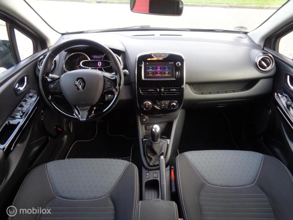 Renault Clio estate 0.9 tce dynamique/navigatie/lm velgen/airco/key less/pd