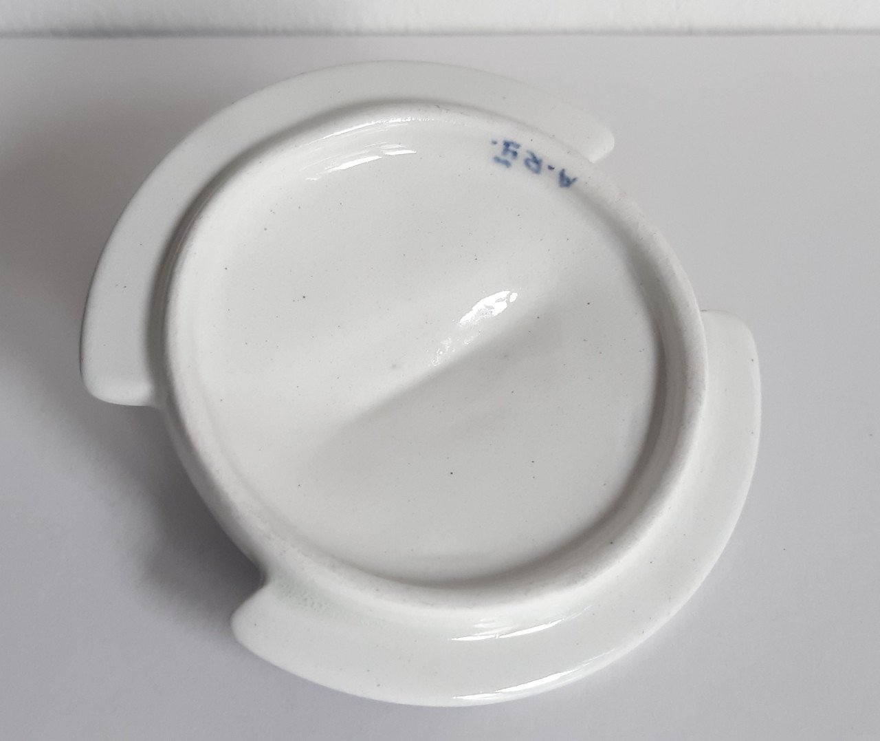 Royal Delft de Koninklijke Porceleyne Fles kleine boterpot, handbeschilderd