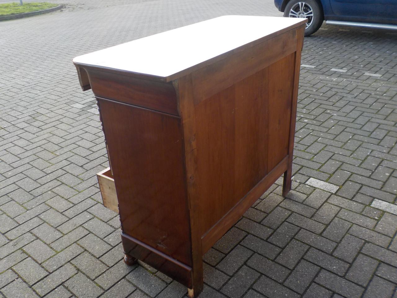 Antiek 4 ladenkast in goede staat koopje 50 euro