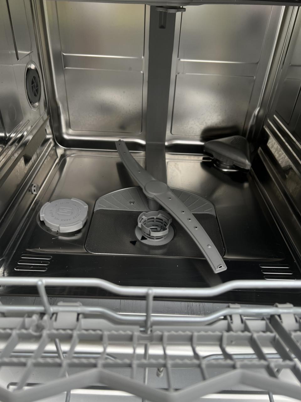 Bijna Niet gebruikte A+++ klasse Siemens inbouw vaatwasser 83x60 cm.