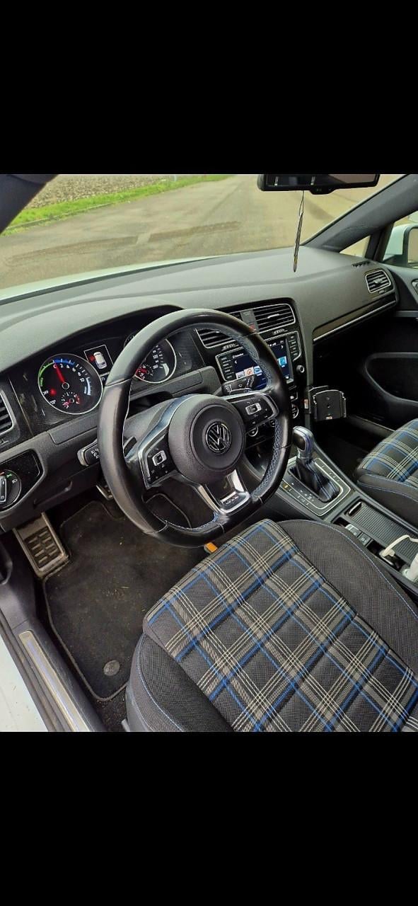 Hele nette golf 7 gte 2016 met nap!