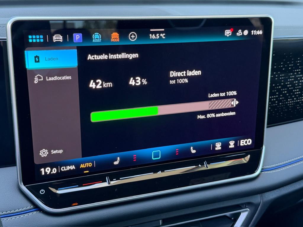 Volkswagen Tiguan 1.5 ehybrid r-line | black line | 360 camera | trekhaak |