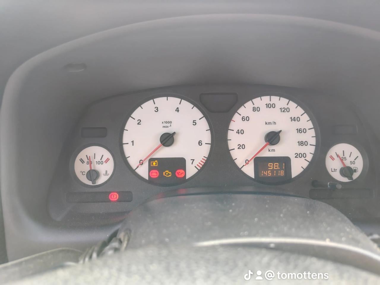 Opel astra g 1.8 sport