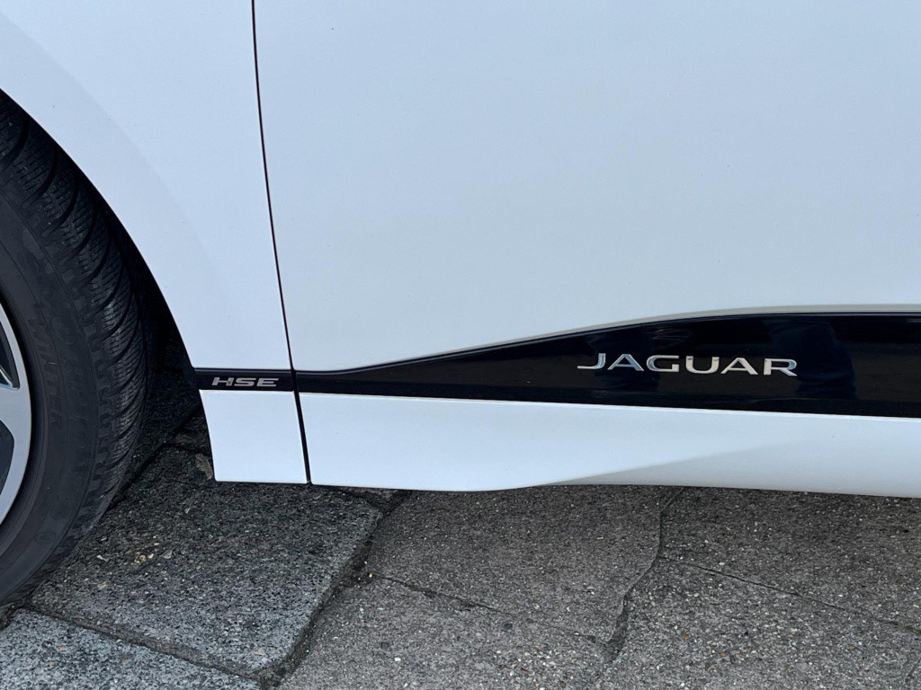 Jaguar I-pace ev400 hse 90 kwh luchtvering , panodak, exclusive en exterieu