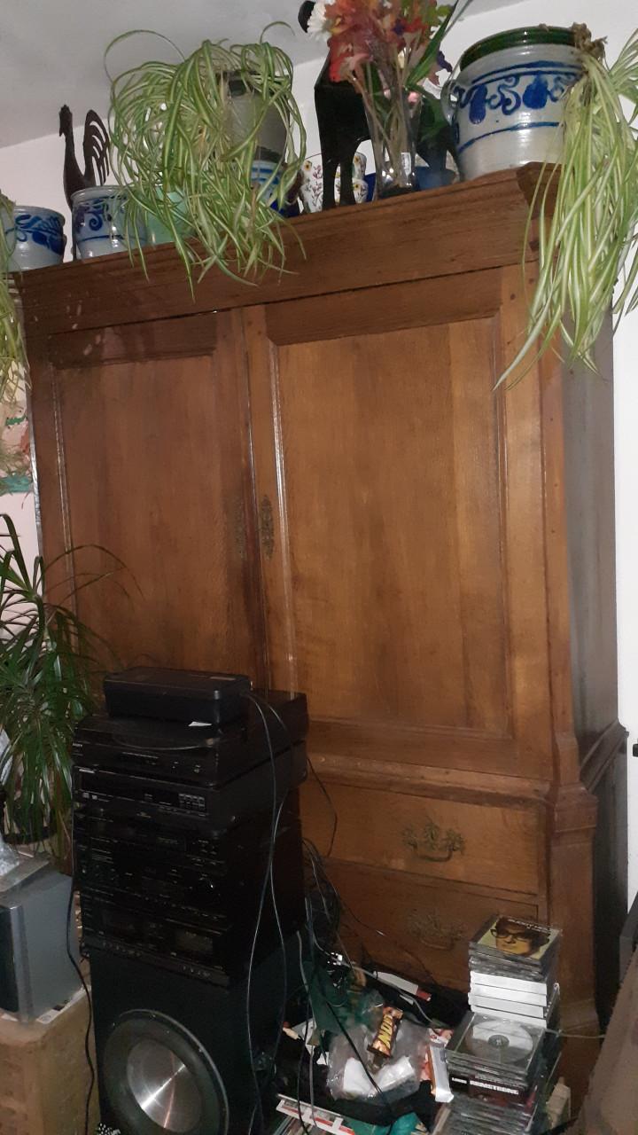 Oude hoge kast 210cm & KABINET recht & Diverse Kast deuren