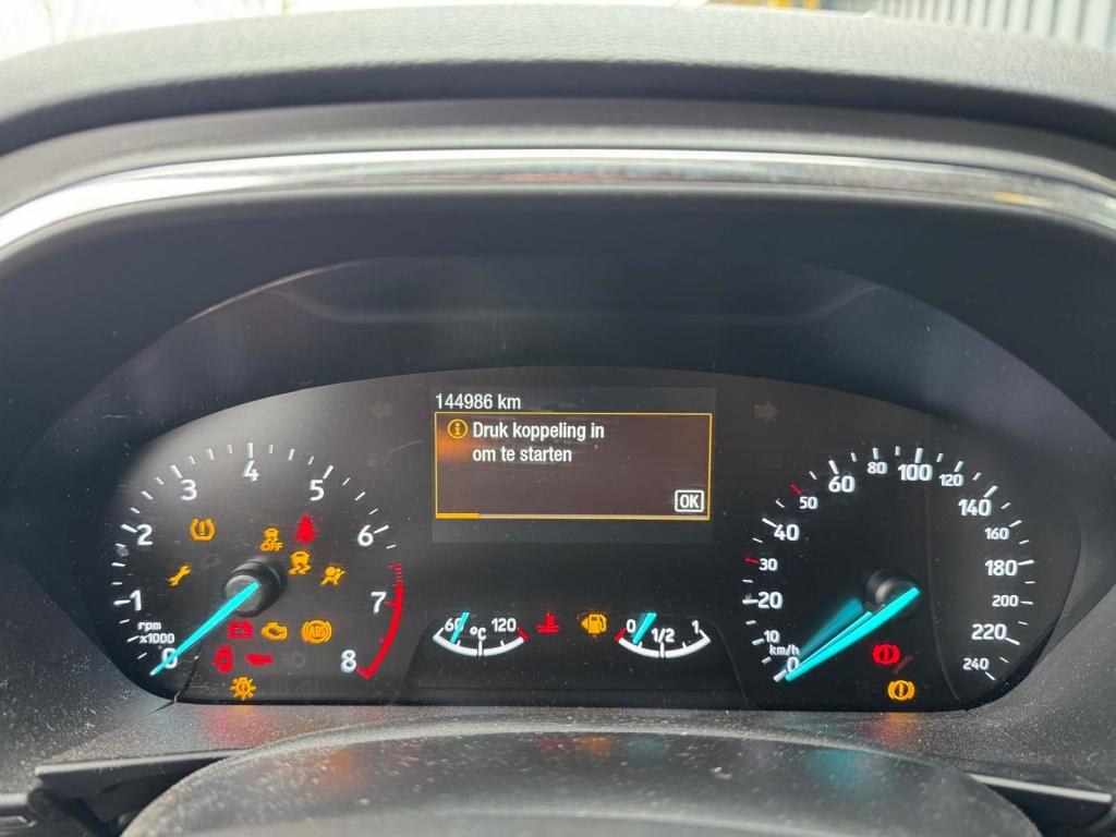 Ford Focus wagon 1.0 ecob. active bns | pano | led | bovag