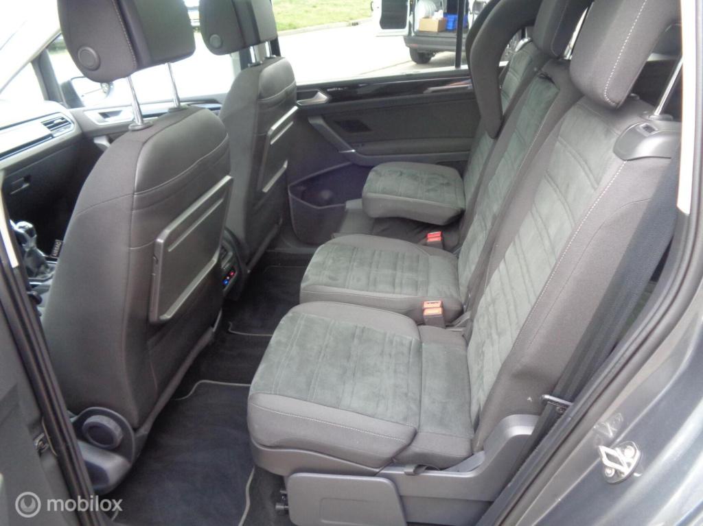 Volkswagen Touran 1.5 tsi comfortline business 7p/airco/pano/stoelverw/came