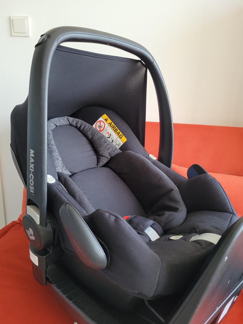 Maxi Cosi Rock + Isofix base Familyfix 2
