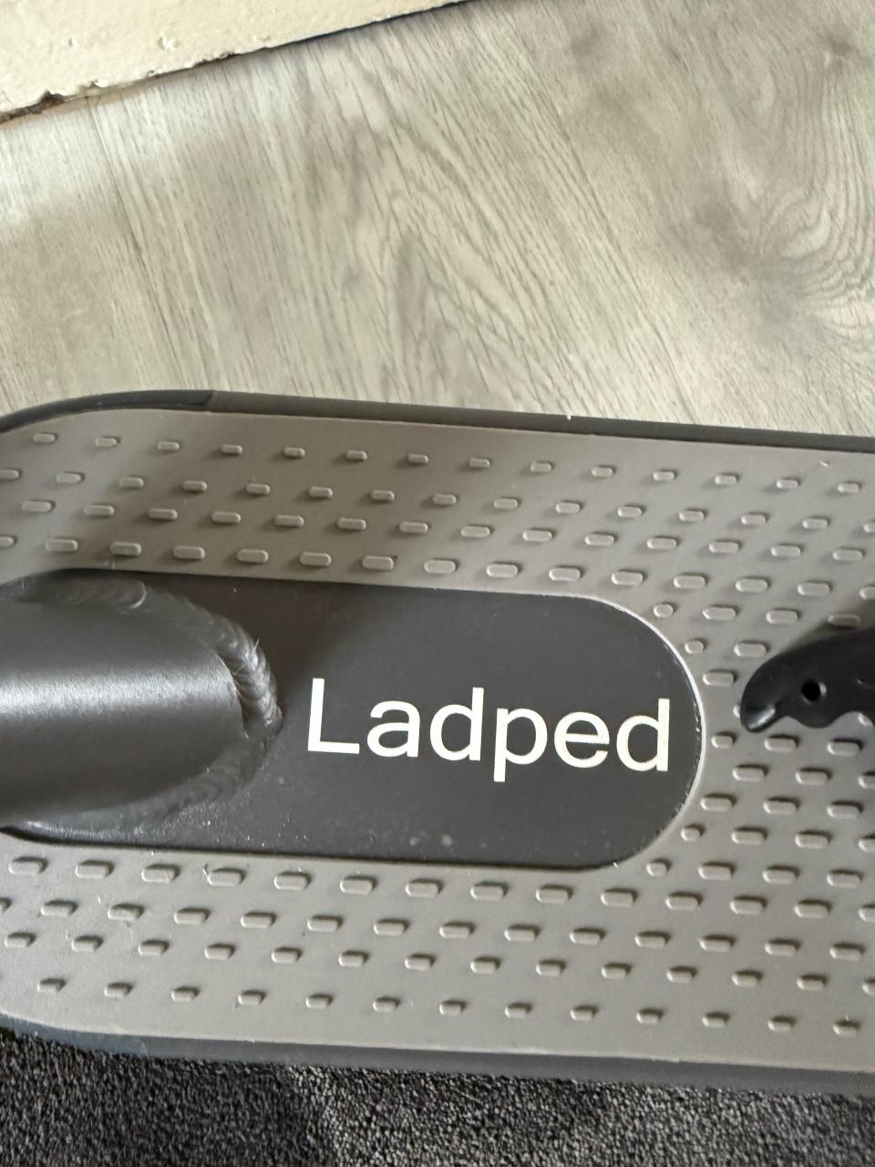 Elektrische step Ladped - Zo goed als nieuw, compleet