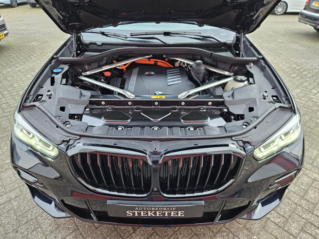 BMW X5 xdrive45e m-sport | achterasbesturing | trekhaak | luchtvering
