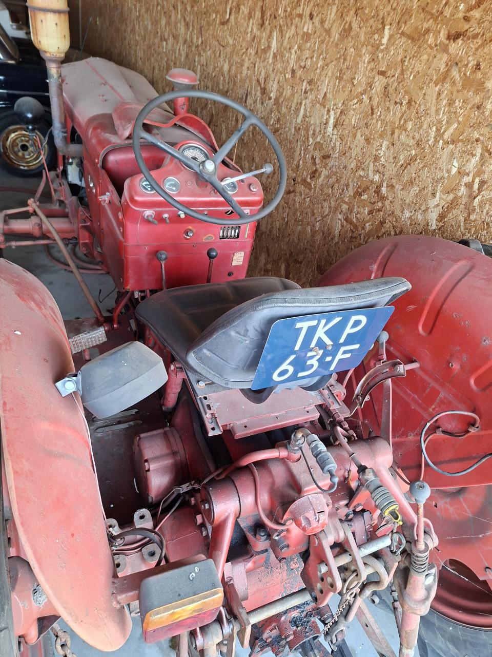 Walsen HAM, Kraan, oplegger Van Hool, BM tractor