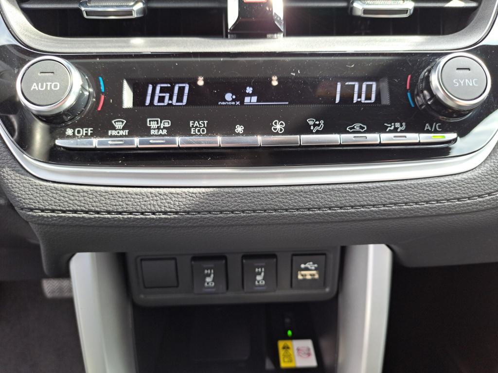 Toyota Corolla Cross 2.0 high power 153 pk hybrid 200 style