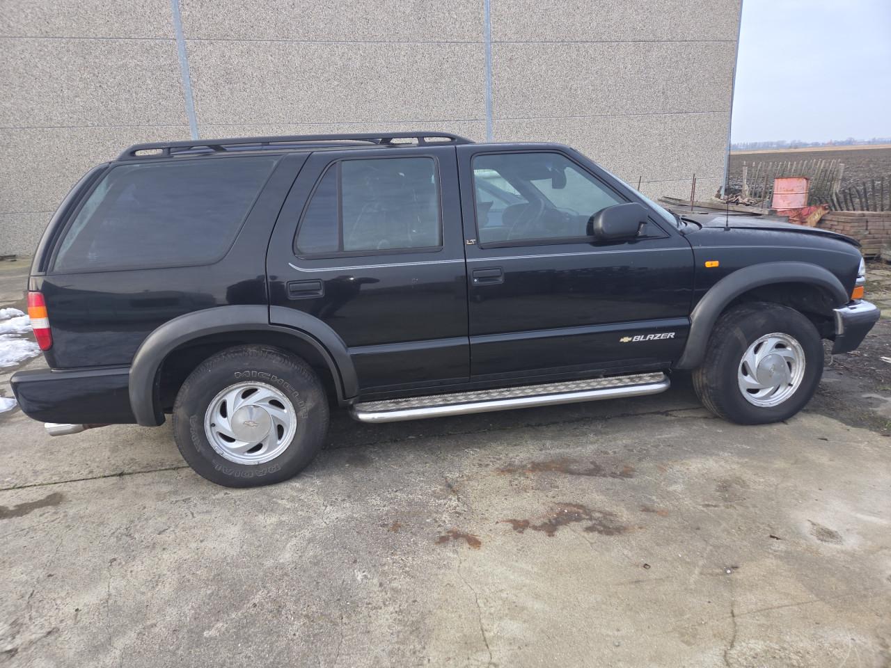 Chevrolet blazer voor onderdelen !