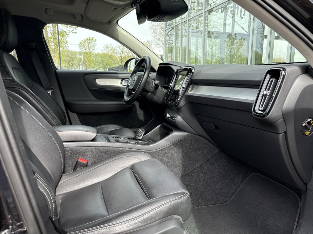 Volvo XC40 2.0 t5 awd intro edition | nl-auto | vol opties | pano | trekhaa