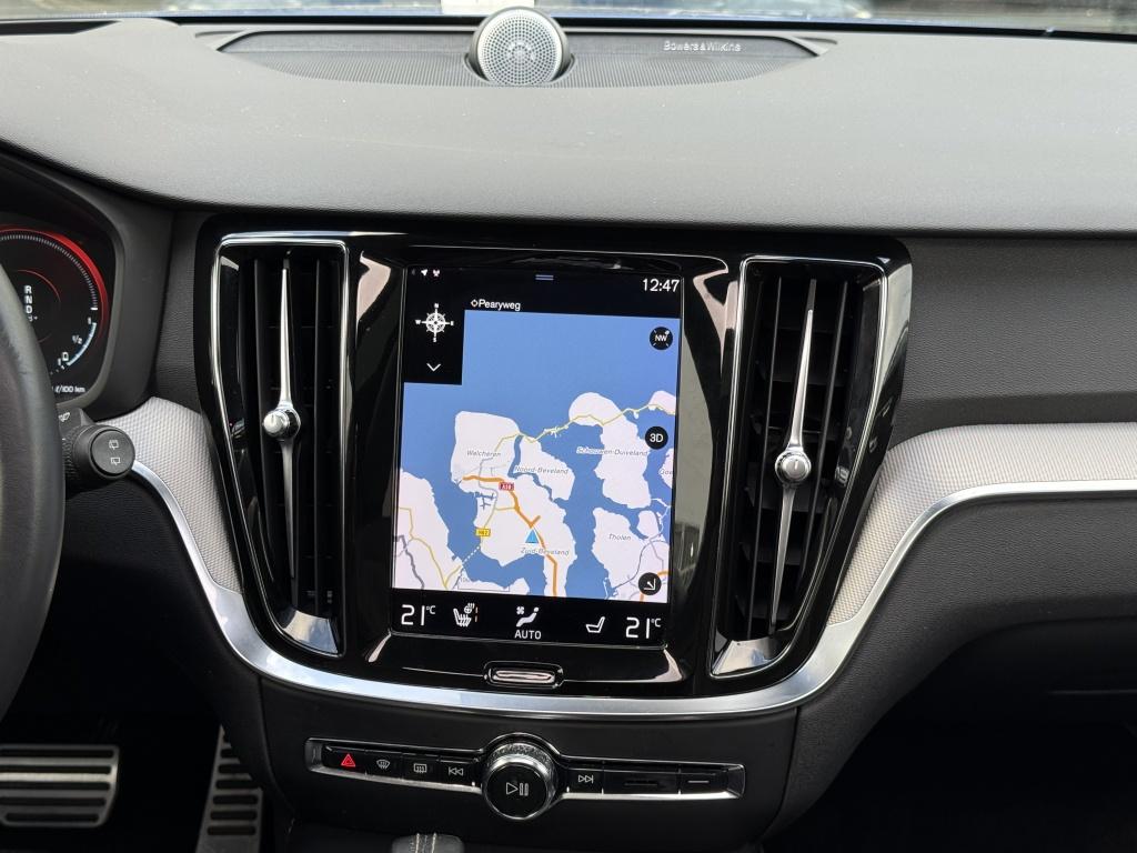 Volvo V60 t6 340pk recharge r-design| b&w sound| panodak| adap.cruise| tre