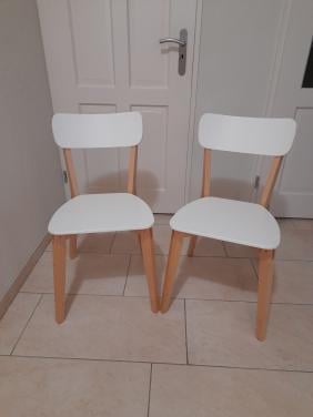 2 Leuke stoelen ( in goede staat )