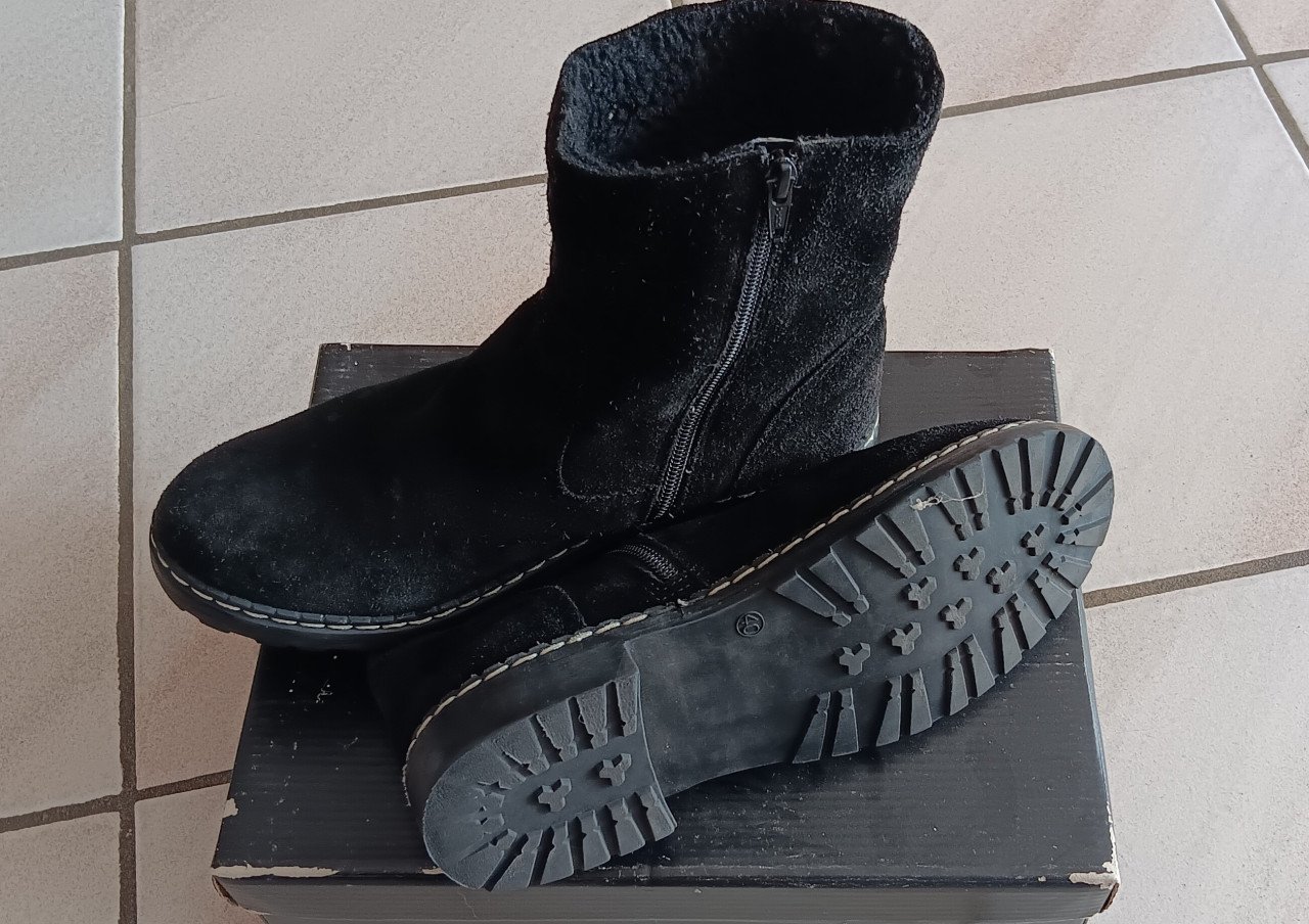WARME GEVOERDE WINTERLAARZEN
