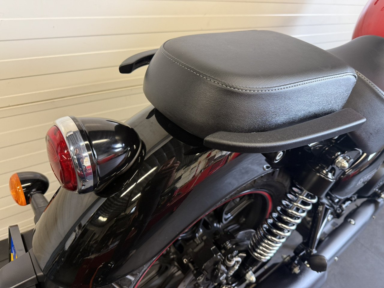 Gave en jonge Royal Enfield Meteor 350 slechts 1300km!