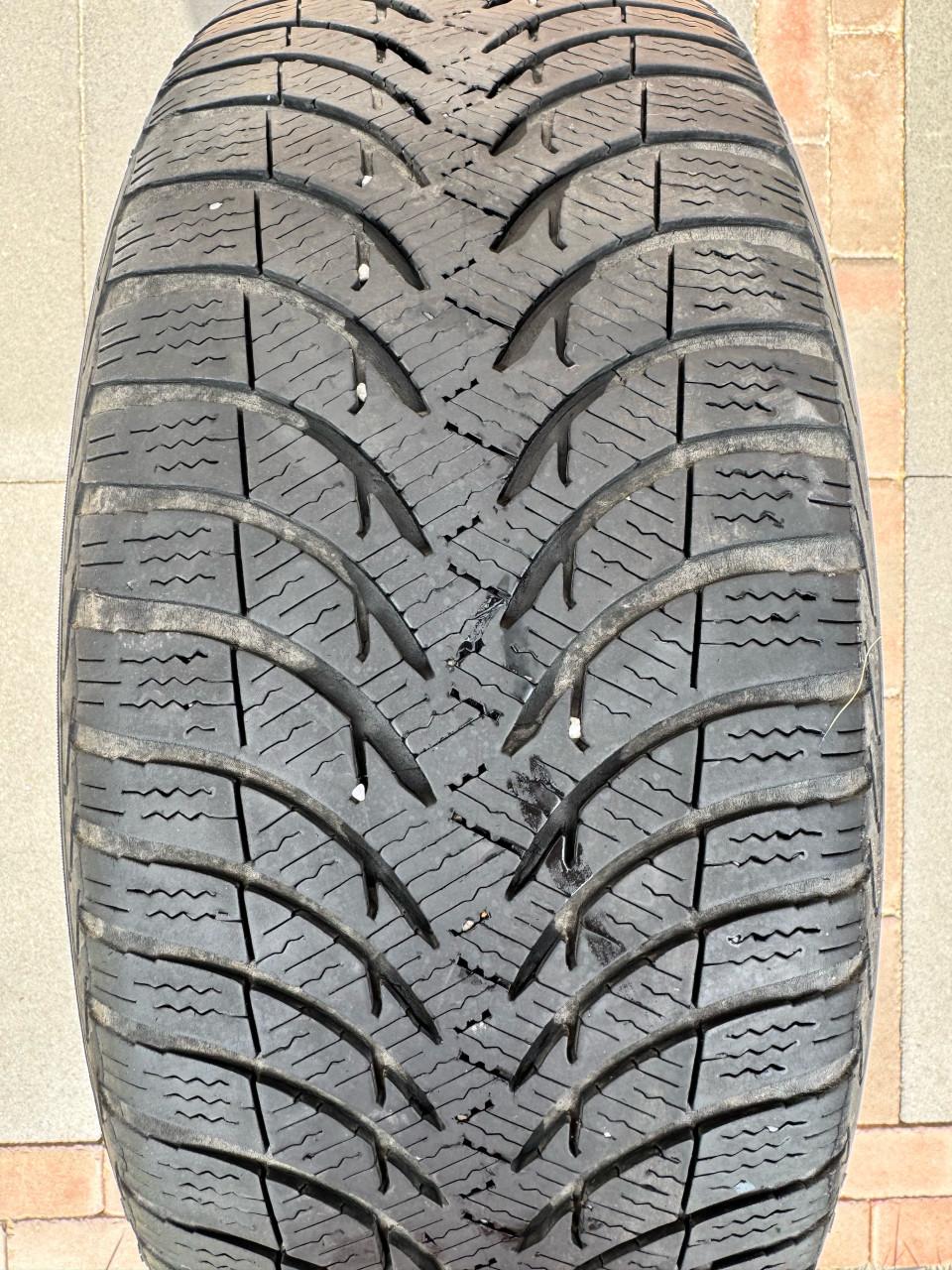 Volvo 16 inch winterbanden met velgen 4 stuks