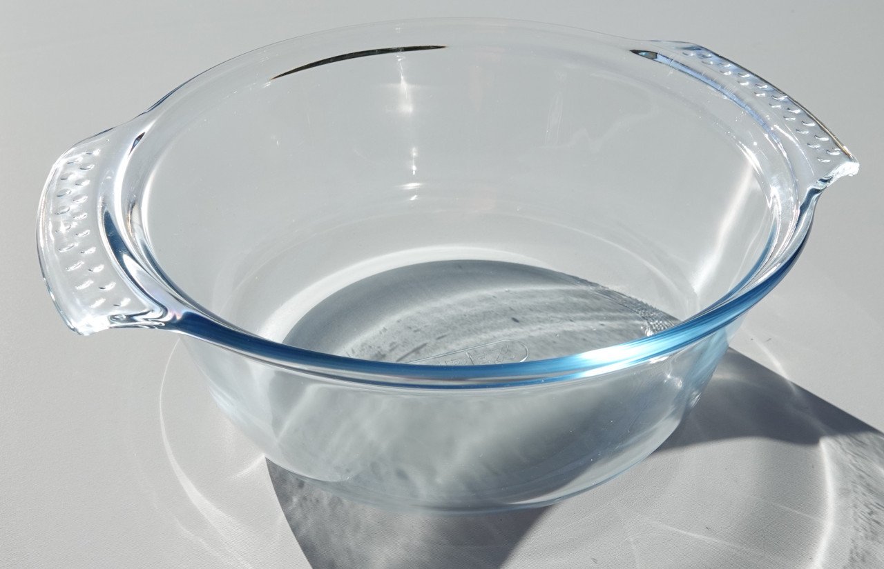 Pyrex casserole ovenschaal rond1,5l met deksel 2,1l z.g.a.n.