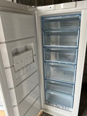 Niet gebruikte Bosch Vrieskast 155x60 cm. 217 liter