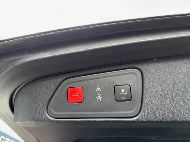 Peugeot 3008 allure 1.6turbo-165pk automaat(eat6) navi/camera/lmv18/keyless