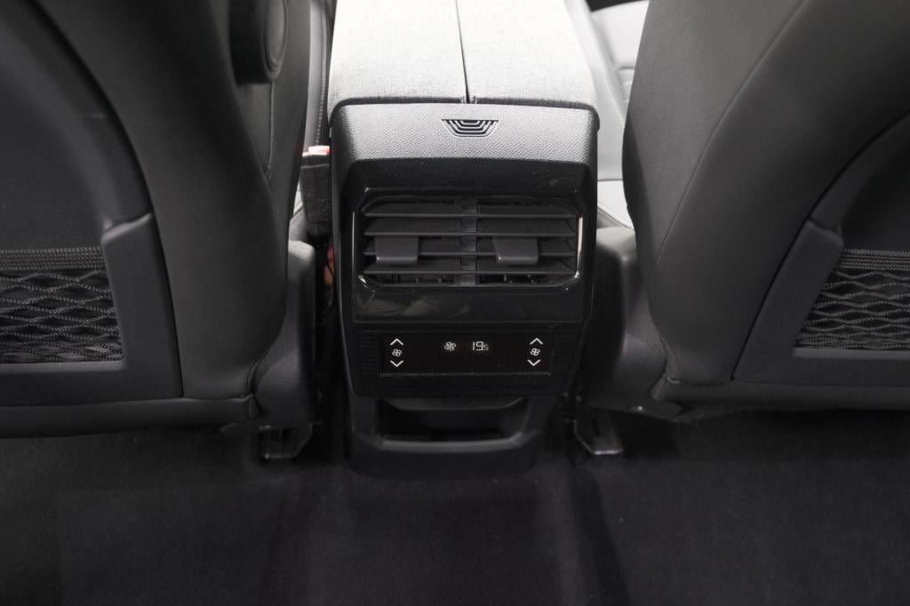 Peugeot 5008 1.2 hybrid 145 allure 7p | adaptieve cruise control | camera |
