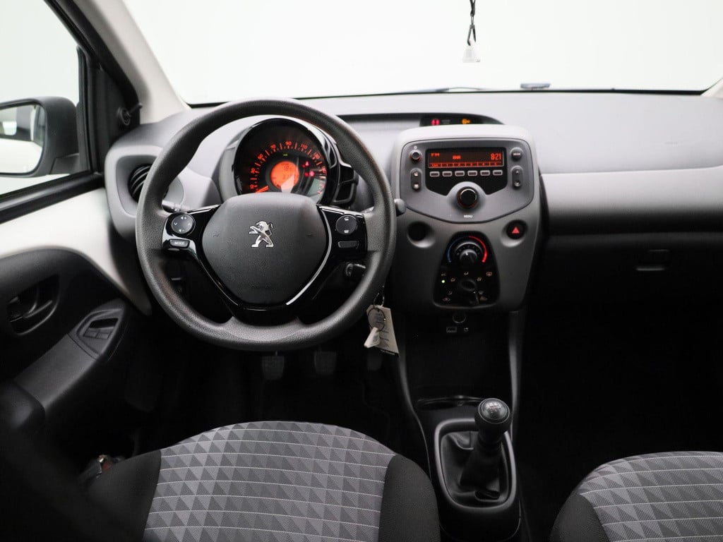 Peugeot 108 1.0 e-vti active | airco | bluetooth | lage km stand