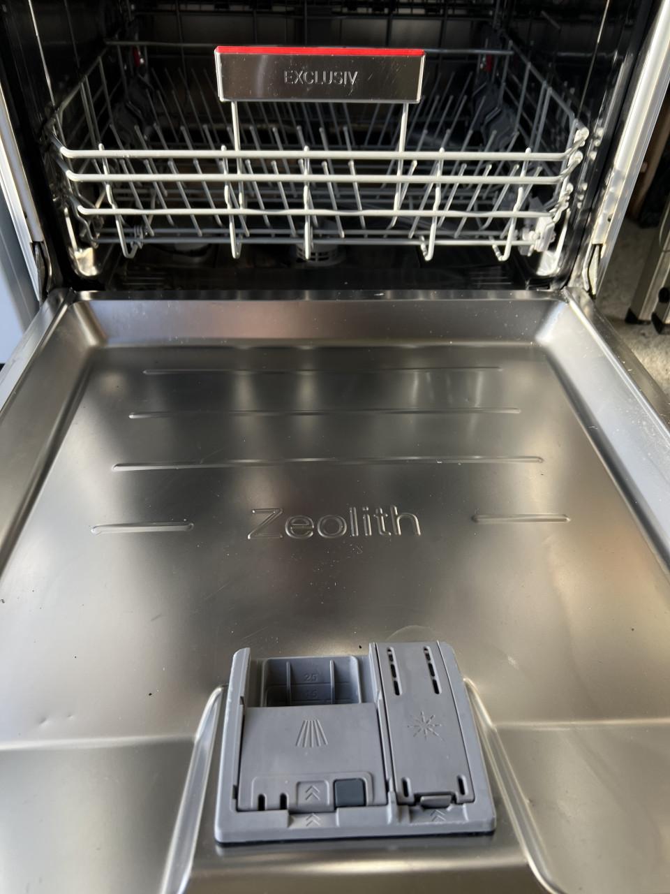 Niet gebruikte A+++ klasse Bosch inbouw vaatwasser 83x60cm