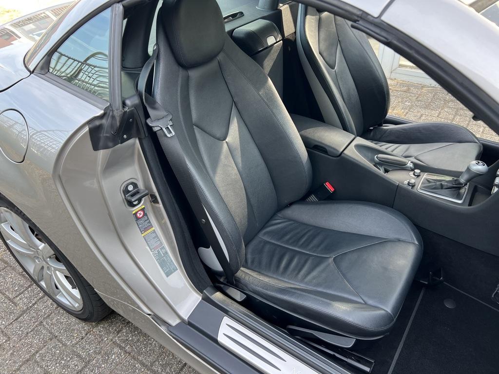 Mercedes-Benz SLK 200 k.