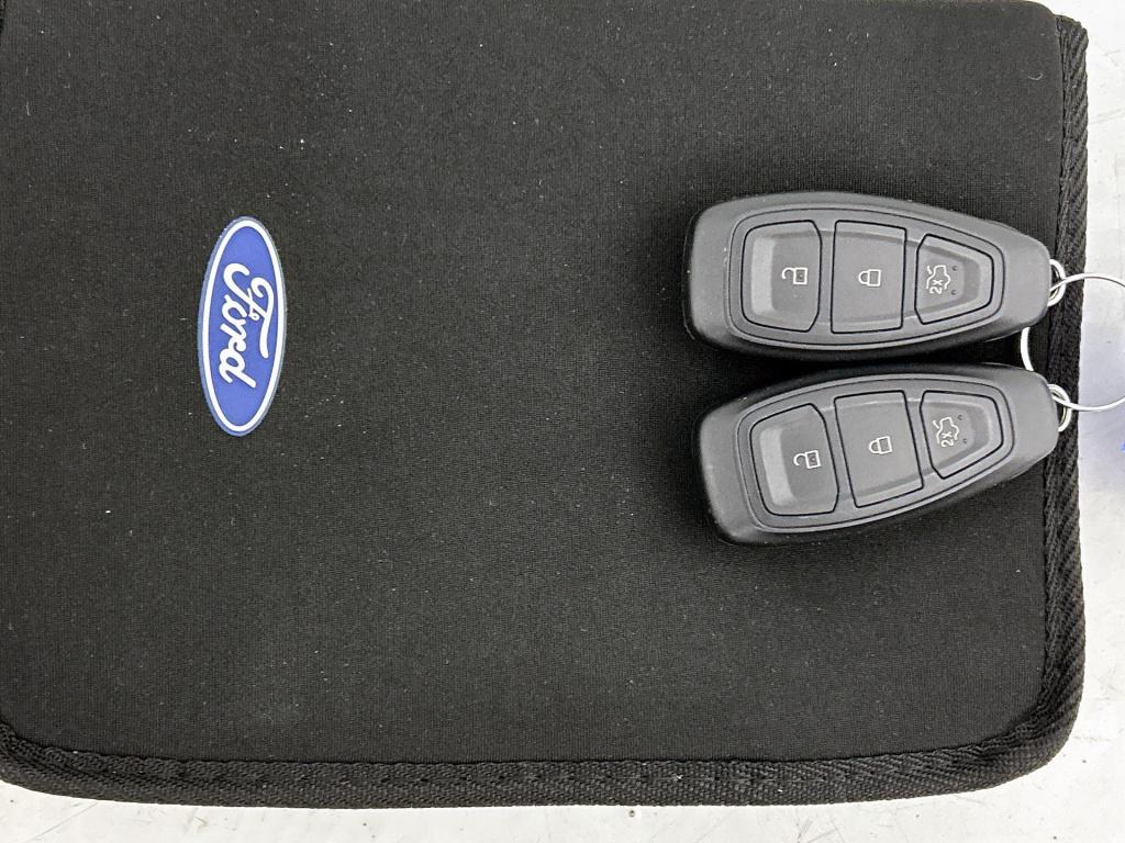 Ford Fiesta 1.0 ecoboost st-line | panoramadak | apple carplay / android au
