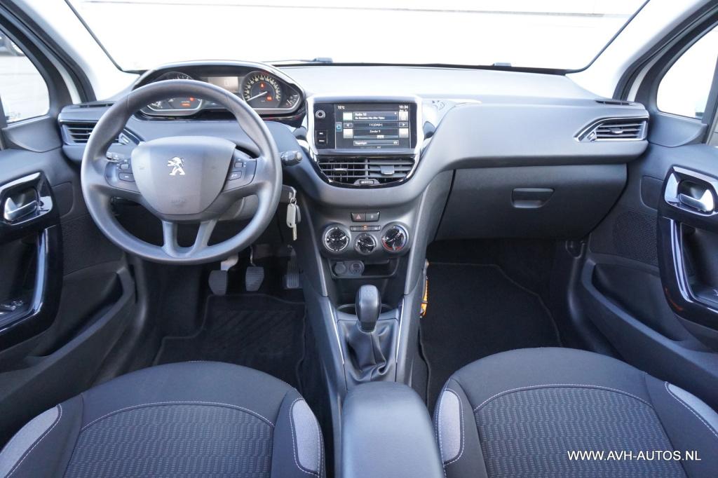 Peugeot 208 1.2 puretech blue lion