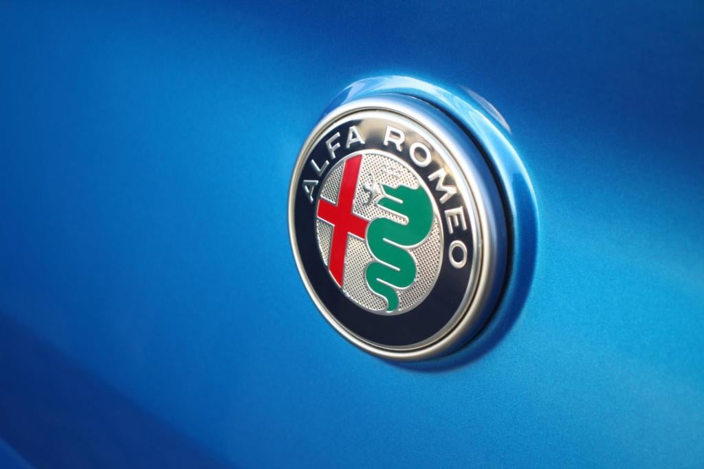 Alfa Romeo Giulietta 1.4 turbo super - blu misano - dab - navi - pdc - crui