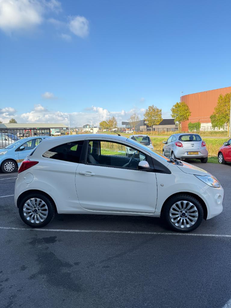 Ford KA 1.2 titanium - airco - 1e eigenaar