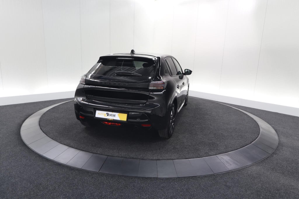 Peugeot 208 puretech 100 allure | 360 camera | stoelverwarming | dodehoekde