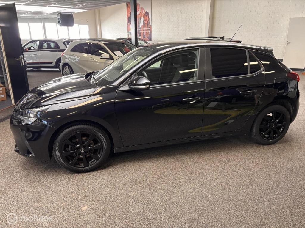 Opel Corsa 1.2 black line + nw d.riem