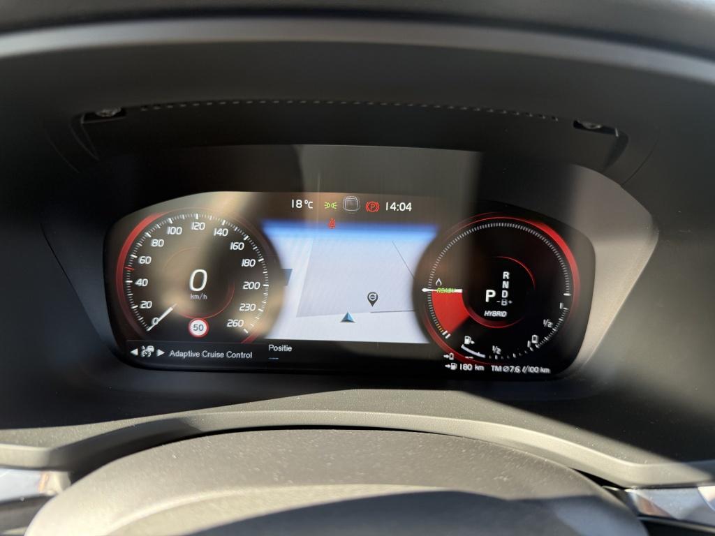 Volvo V60 t6 340pk recharge r-design| full options! trekhaak