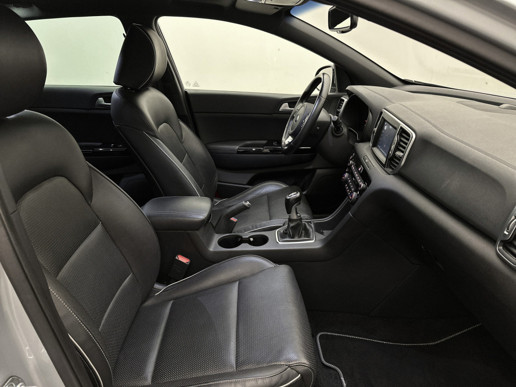 Kia Sportage 1.6 t-gdi gt-line | panoramadak | trekhaak | stuur- en stoelve