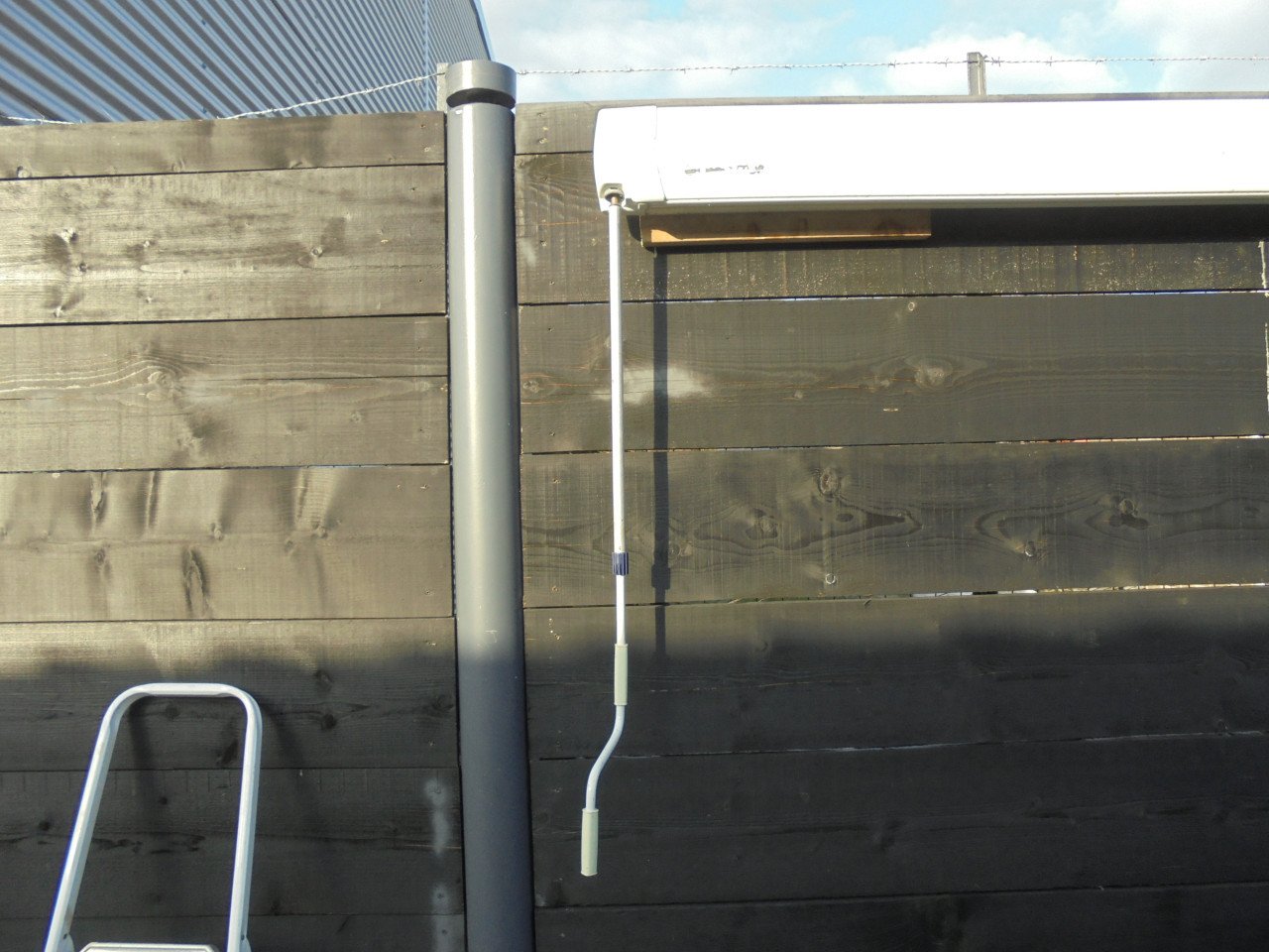 Camper + Caravan luifel breed 445 cm met een uitval van 260 cm hand bedient